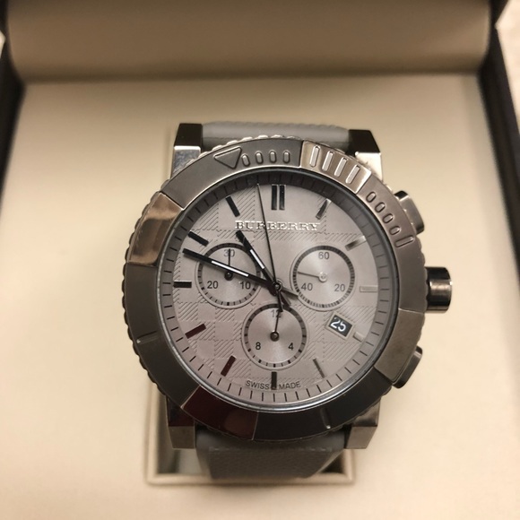 Burberry watch for men - Picture 2 of 7